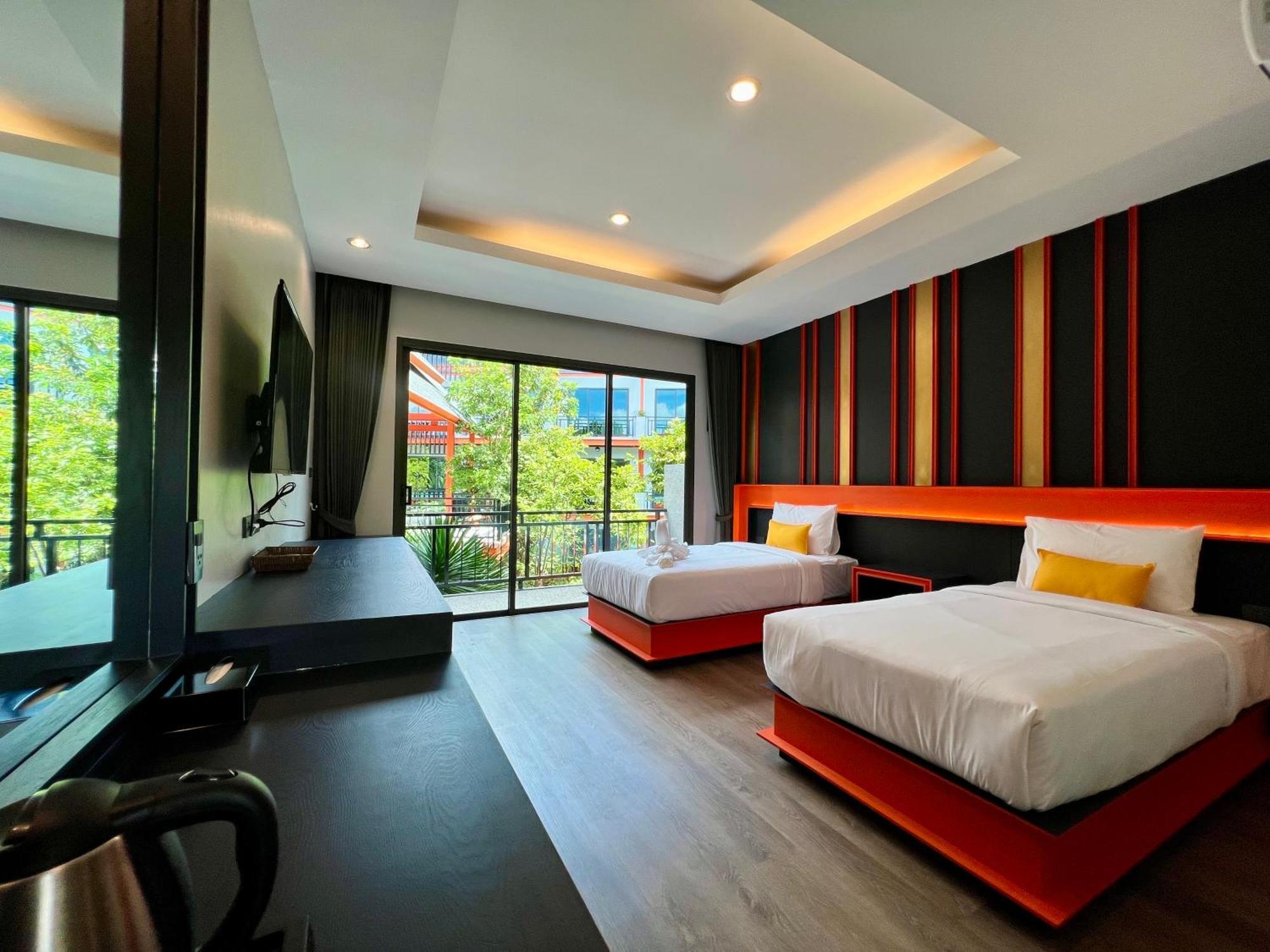 Wow Phuket Hotel Exterior photo